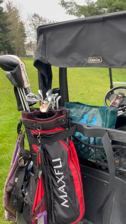 Riverbend Golf Complex - IG: @nelson_eats - Golf Near Me - Kent, Washington