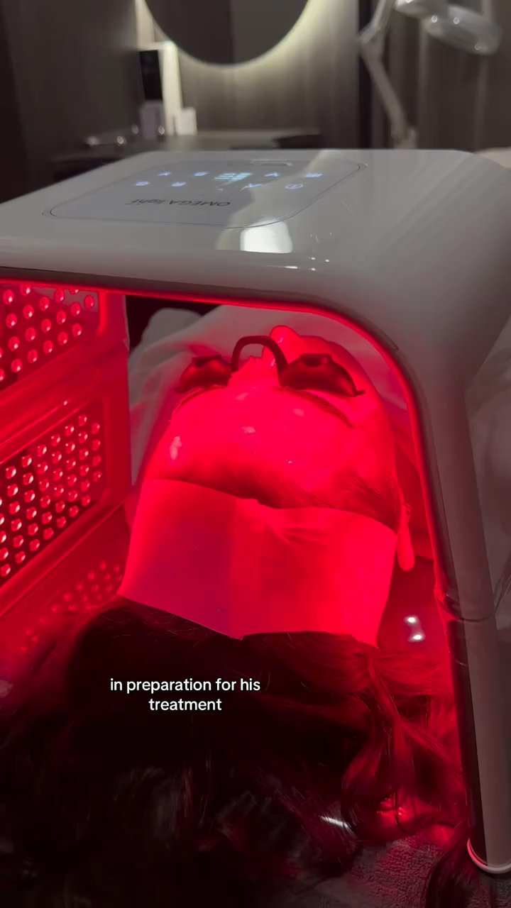 LDM, Red light, Modeling mask, Ulthera, Feline/V-RO, Masseter Botox (Benjamin Clinic)