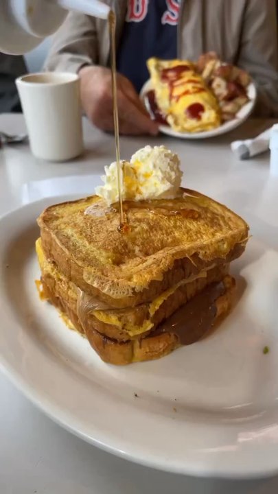 Deb's Diner - Breakfast & Brunch Near Me - Salem, Massachusetts