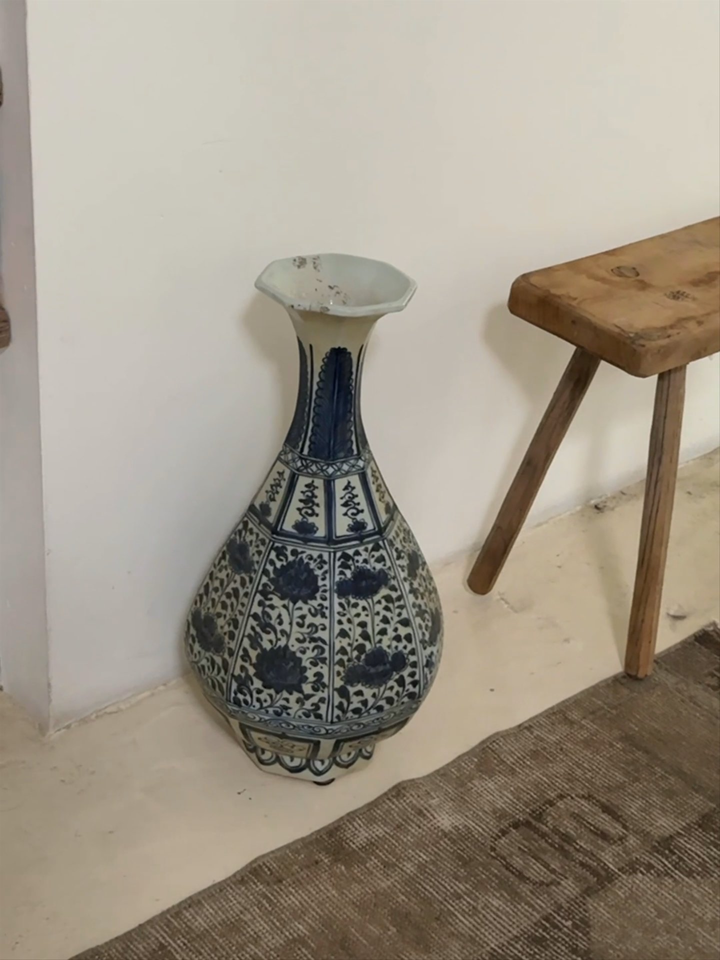 Antique Chinoiserie Pot