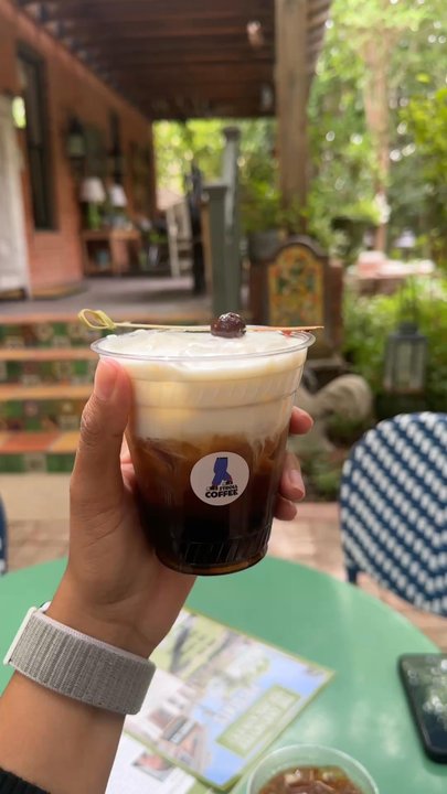 Stroll Coffee - Cherry on Top - Pop-up Shops Near Me