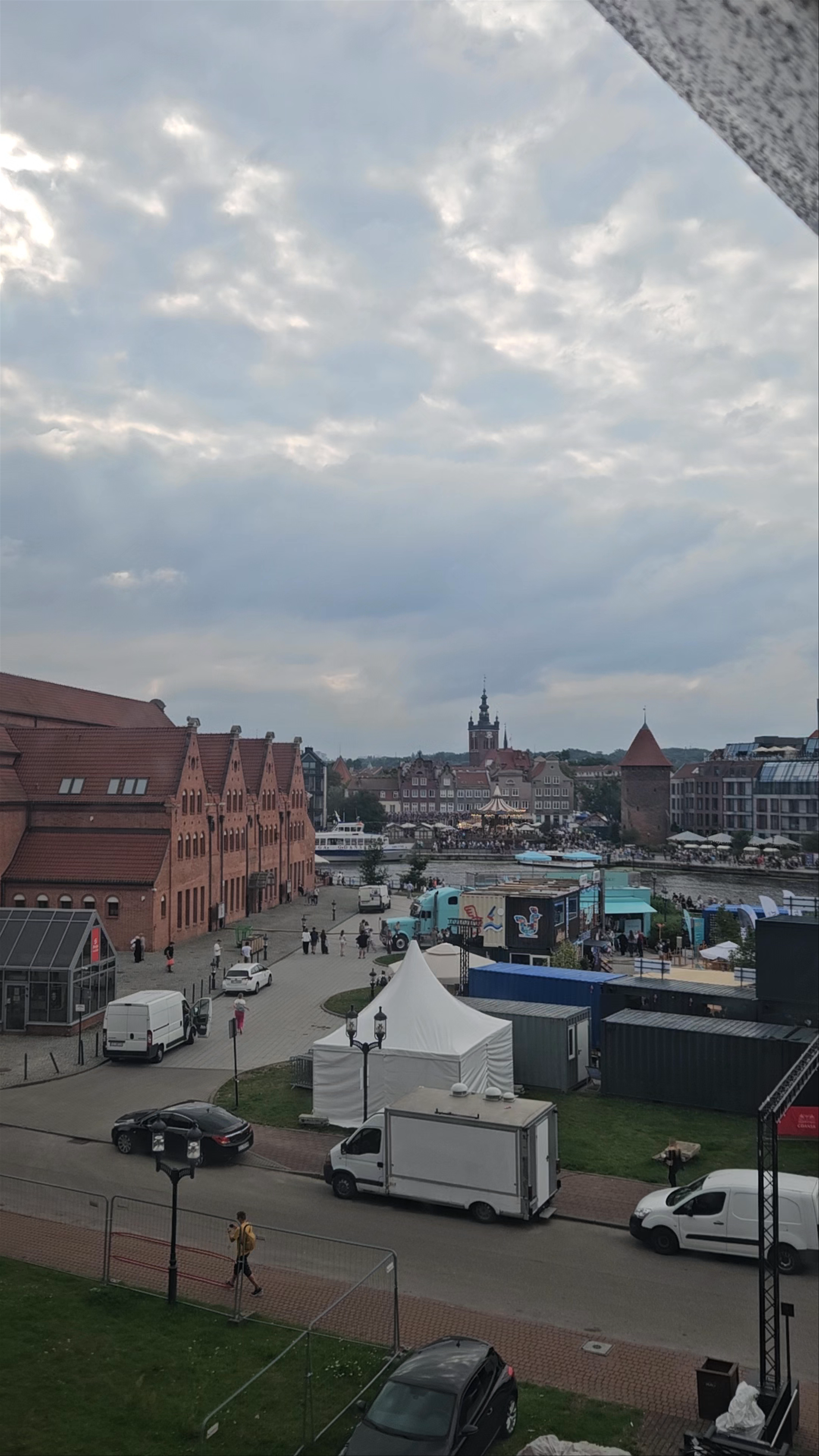 AmberSky Observation Wheel Views over Historic Gdańsk