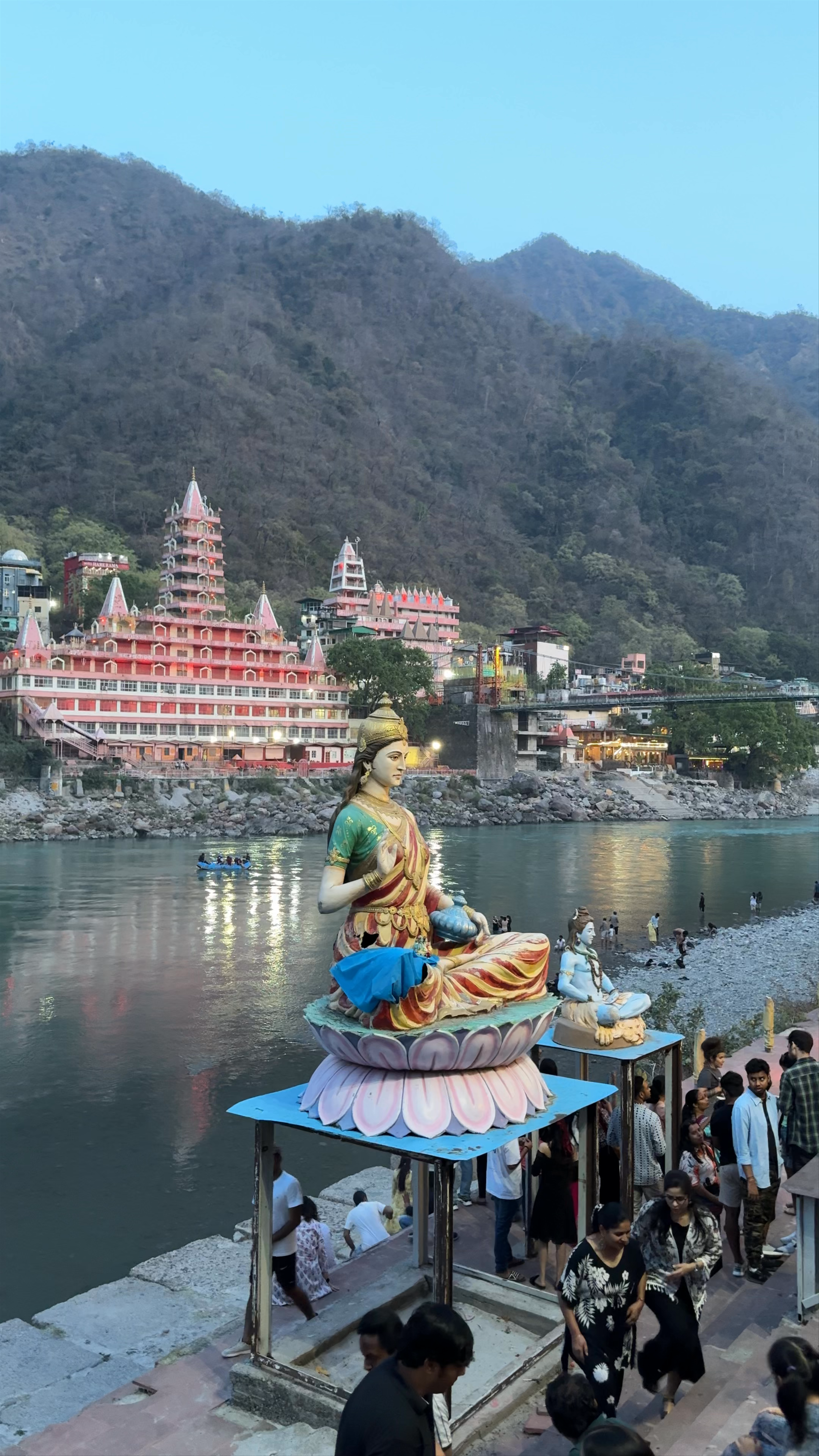 Lakshman Jhula Ghat