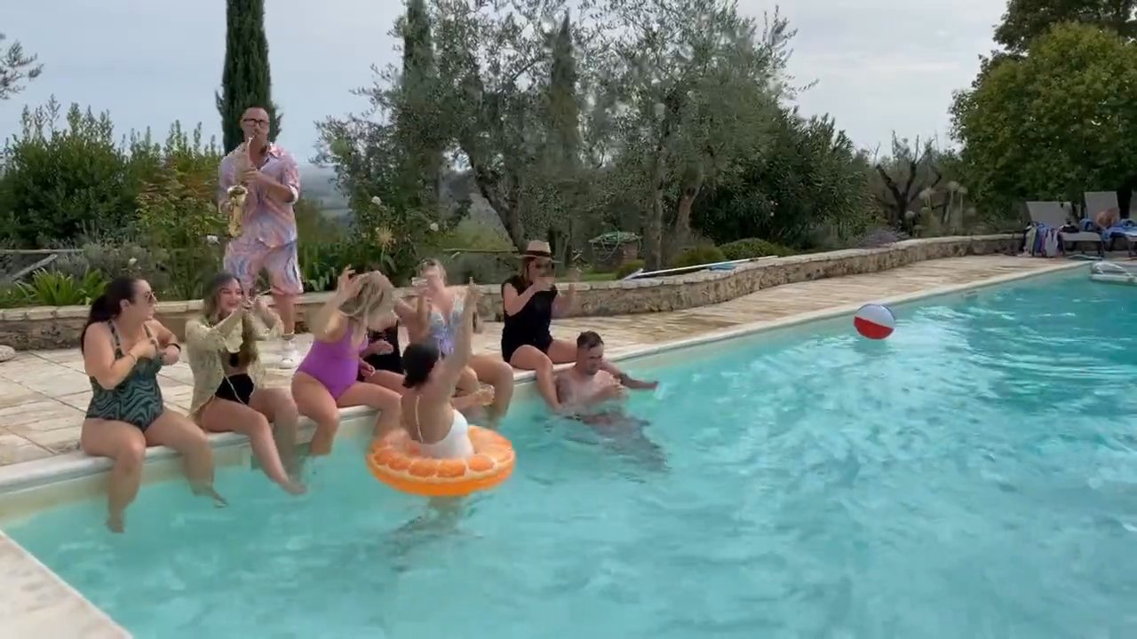 Jo Sax & DJ - Pool Party 2026 - video 5