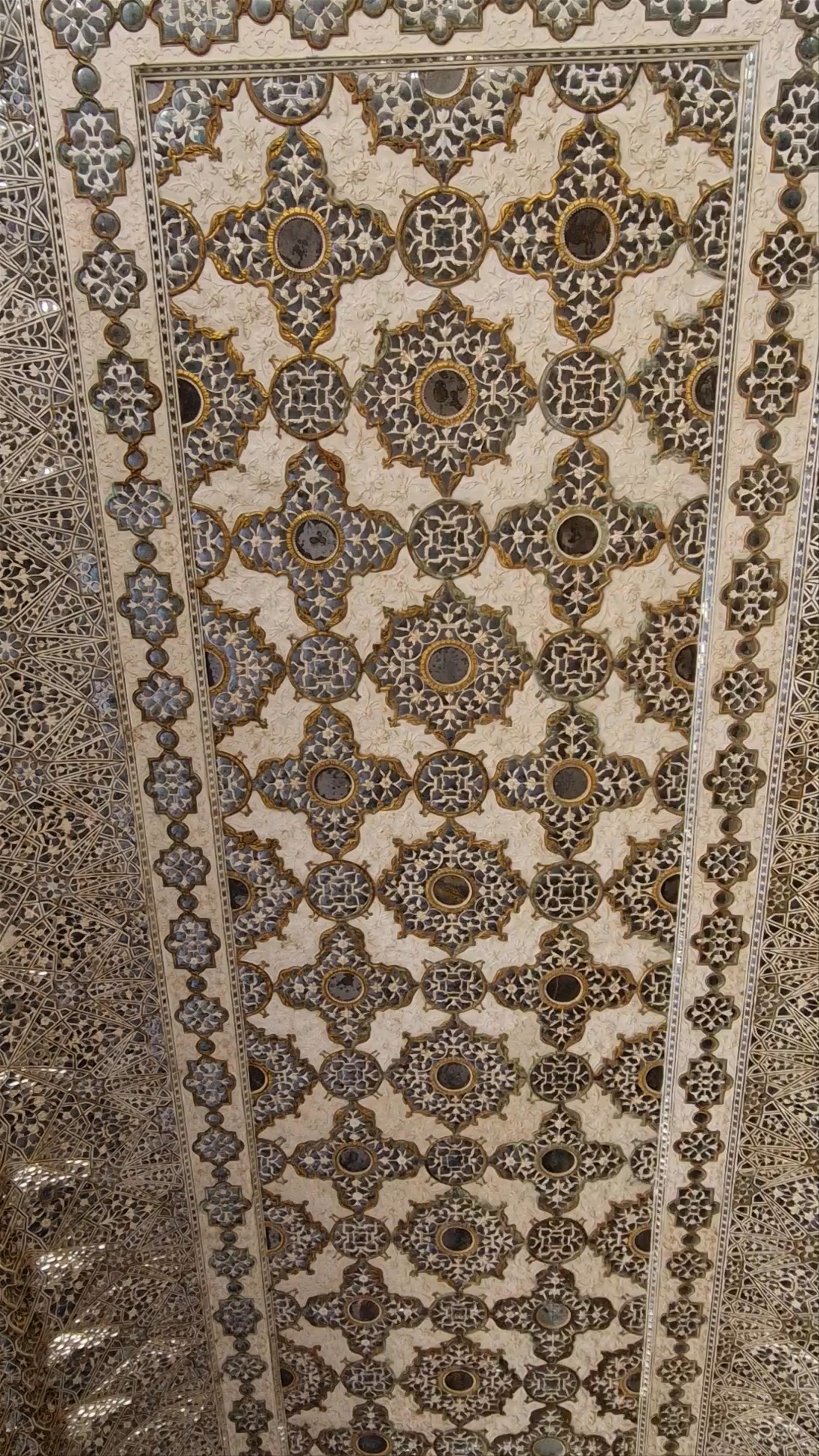 Sheesh Mahal Ceiling: Marvel of Mirror Work at Amber Fort, Jaipur