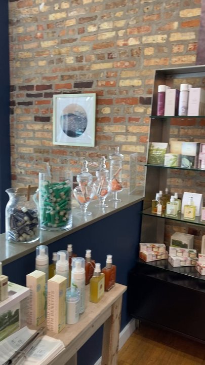Blueberry Moon - Facial time - Hair Salons Near Me - Chicago, Illinois