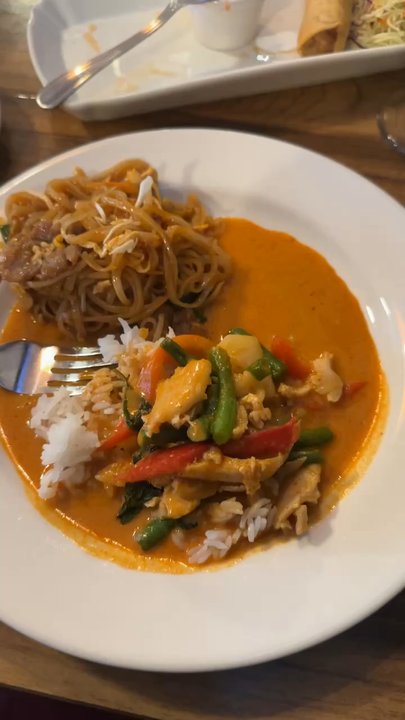 AT Thai Kitchen - Red curry, pad Thai, egg rolls - Thai Near Me - Folsom, California