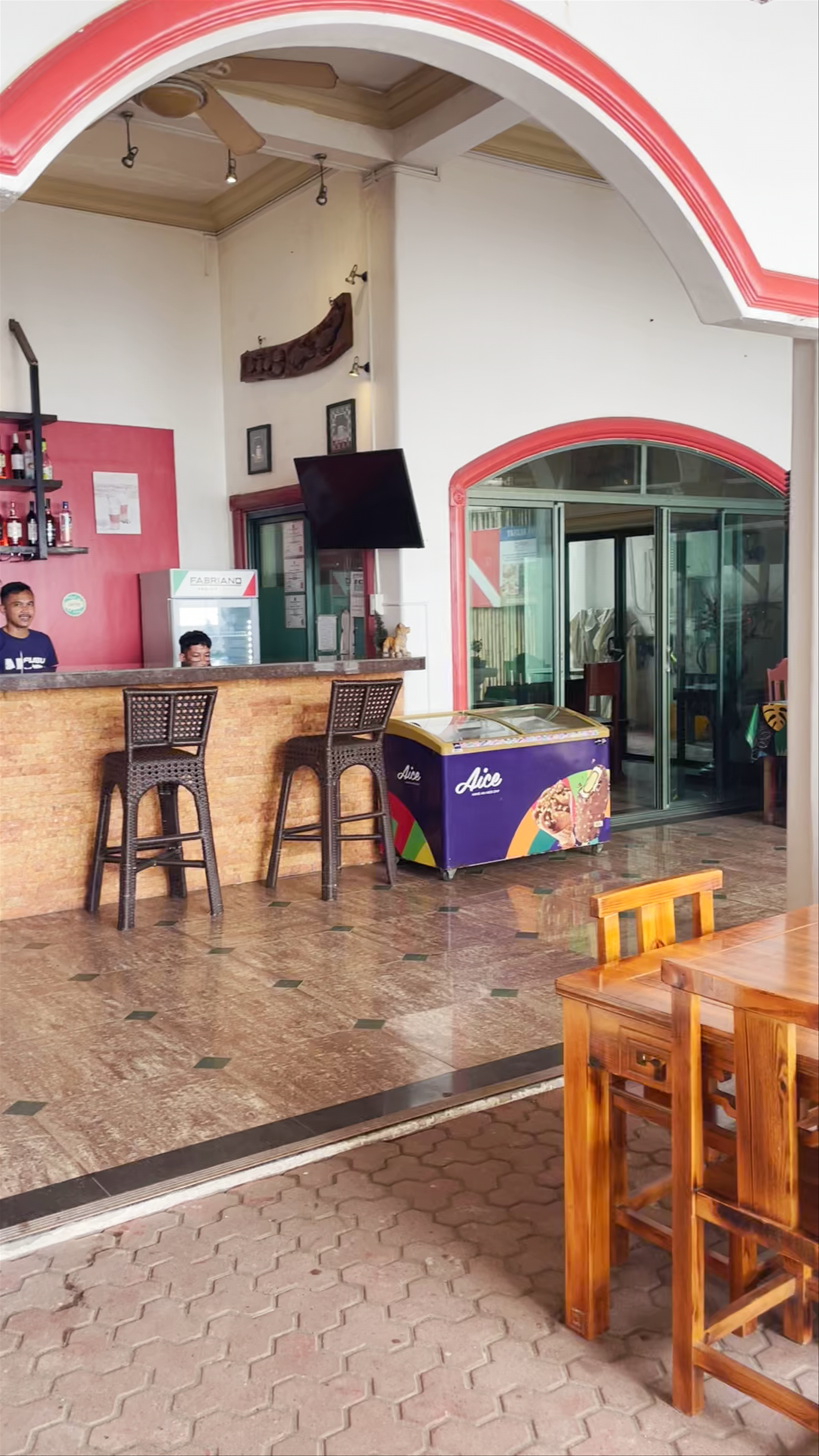 Gracey Dive Resort And Restaurant