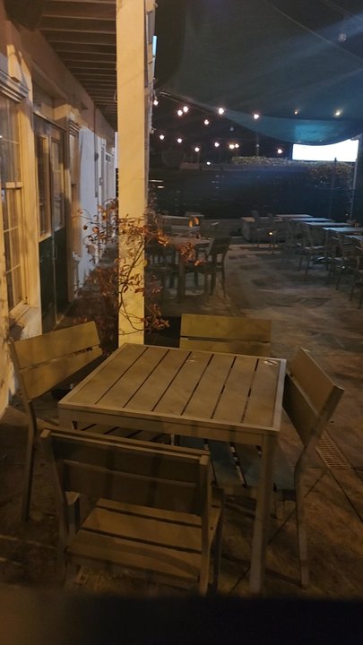 Union Alehouse - Dog friendly patio - American Near Me - Virginia Beach, Virginia