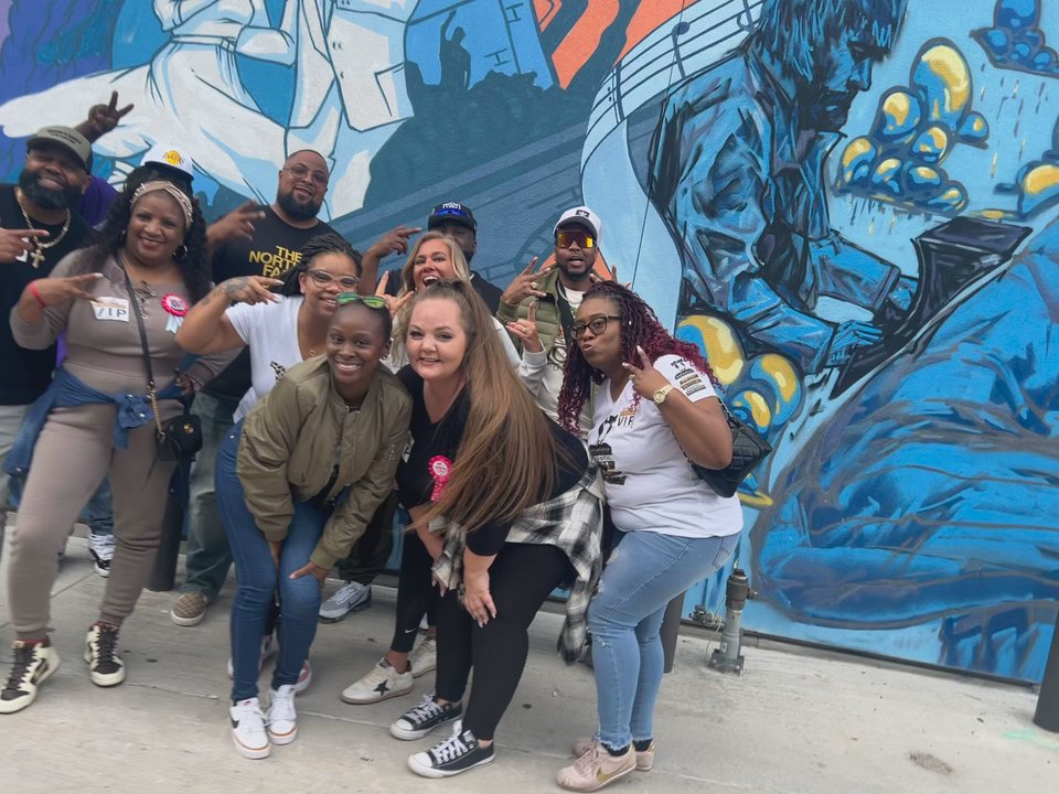 Dallas Party Bike - Small group Video in Deep Ellum - Party Bike Rentals Near Me - Dallas, Texas