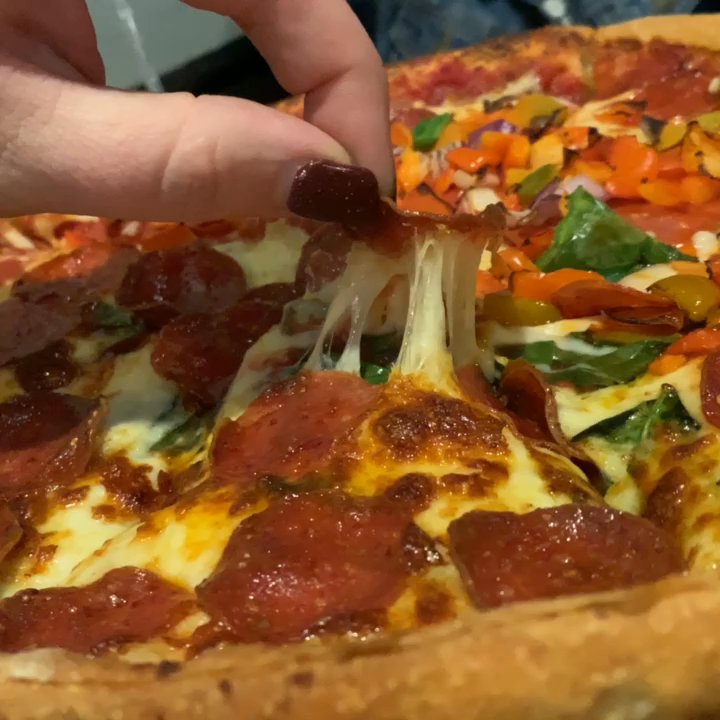 Samee's Pizza Getti - Epic cheese pull! - Pizza Near Me - Rockwall, Texas