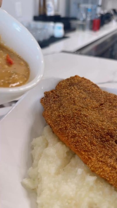 Kuzzos Chicken & Waffles - Catfish & Grits - Southern Near Me - Detroit, Michigan