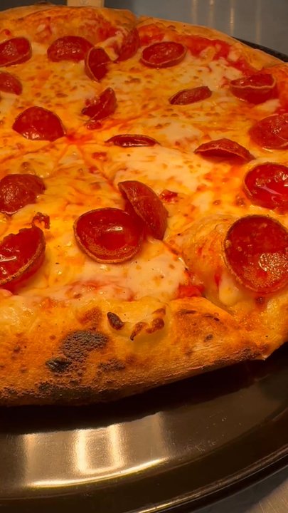 La Banca - Italian Near Me - Milton, West Virginia