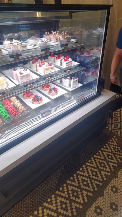 Paris Baguette - Bakeries Near Me - Ashburn, Virginia