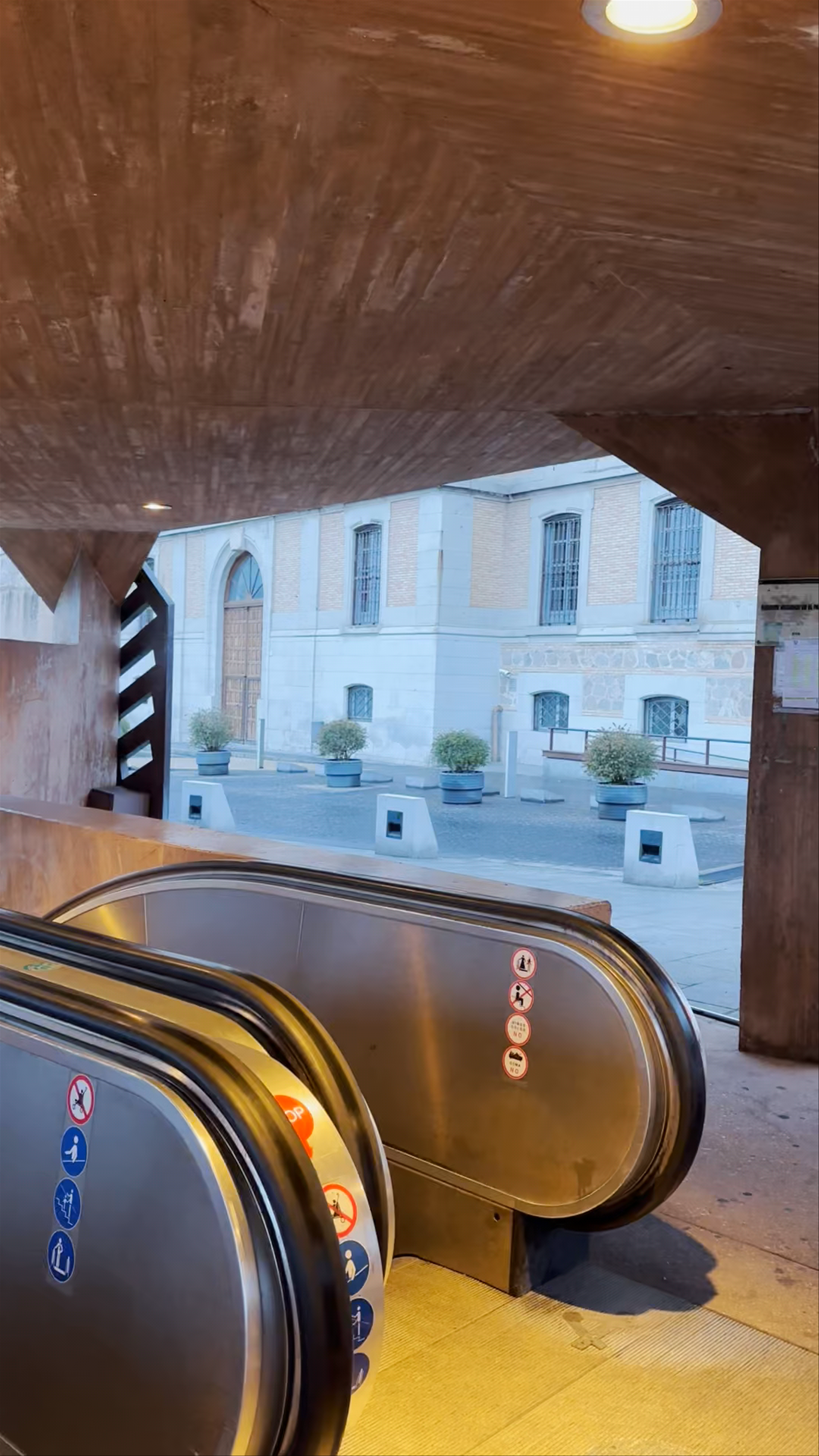 Escalera mecánica del Parque Recaredo