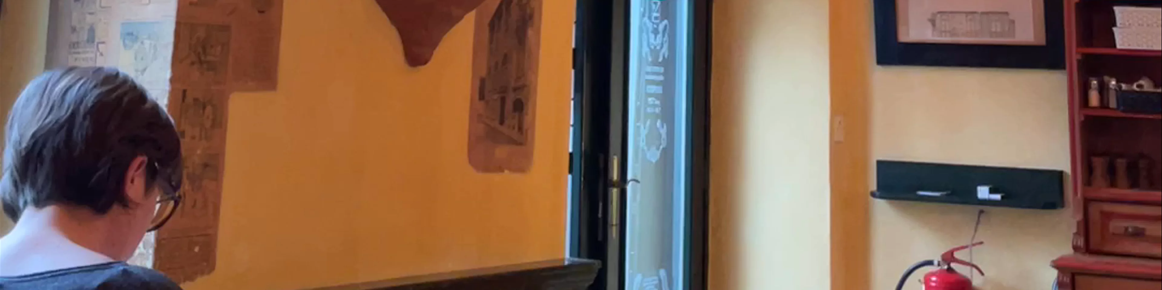 Le Petit Cafe