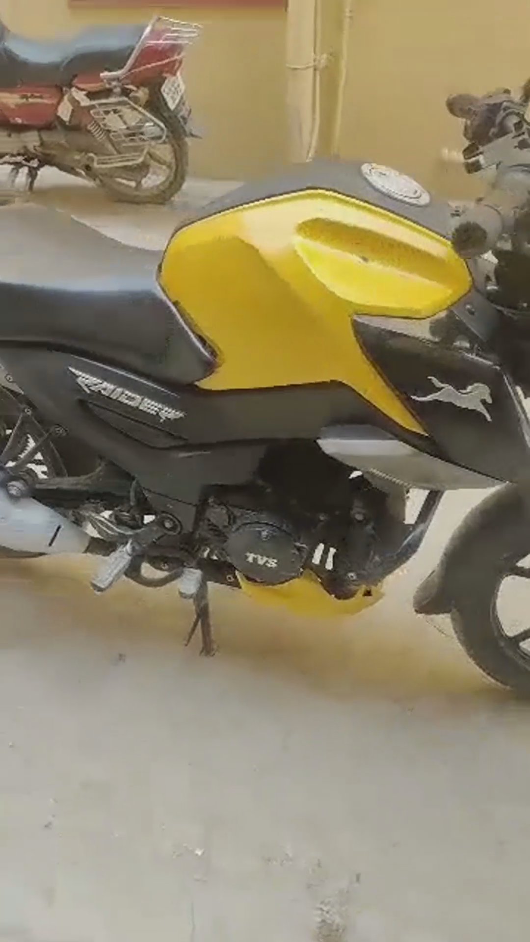 Walk-around video thumbnail