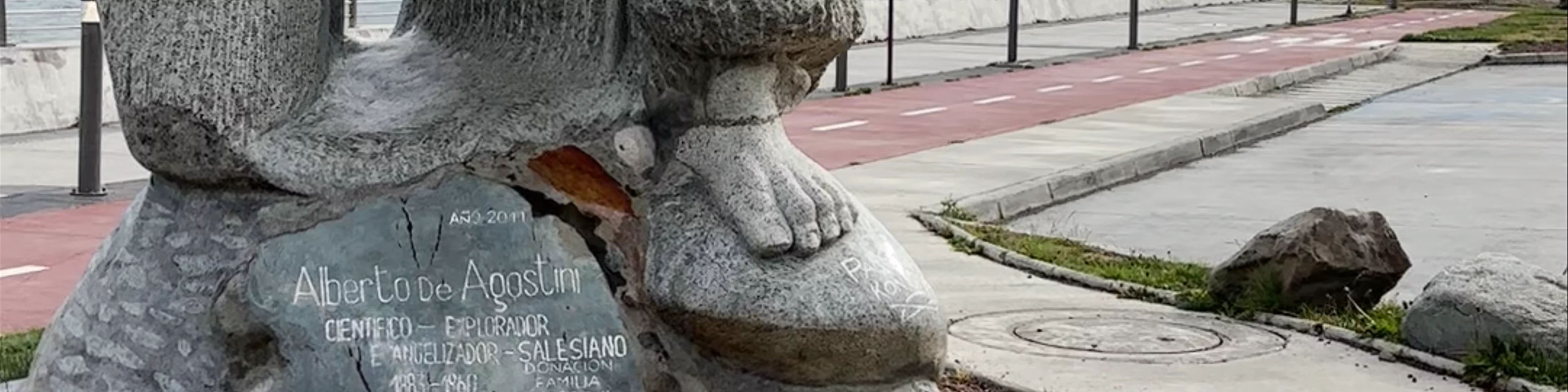 Monumento Alberto De Agostini - Avenue Pedro Montt