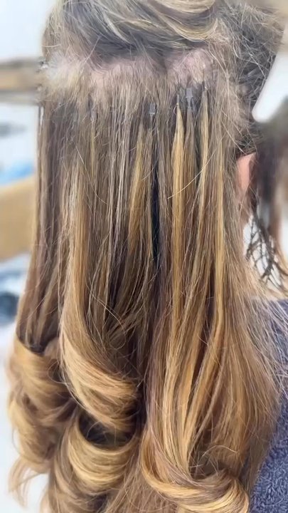 Nadeen  Beauty Studio - Styling hair with extensions by Zoe - Blow Dry/Out Services Near Me - Glendale, California