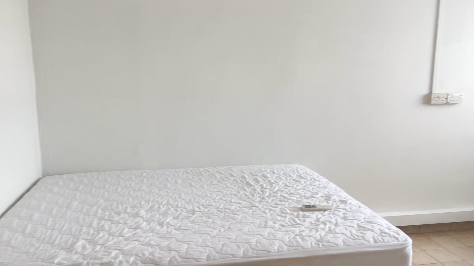 Master Room (HDB) for Rent in  340 Bukit Batok Street 34 - Image 9