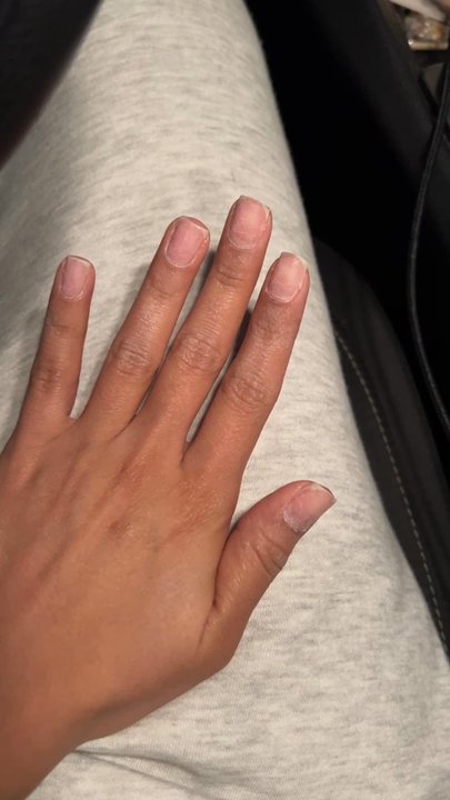 Top Nails & Spa - Here you can see how she leaves my nails - Nail Salons Near Me - Cedar Hill, Texas