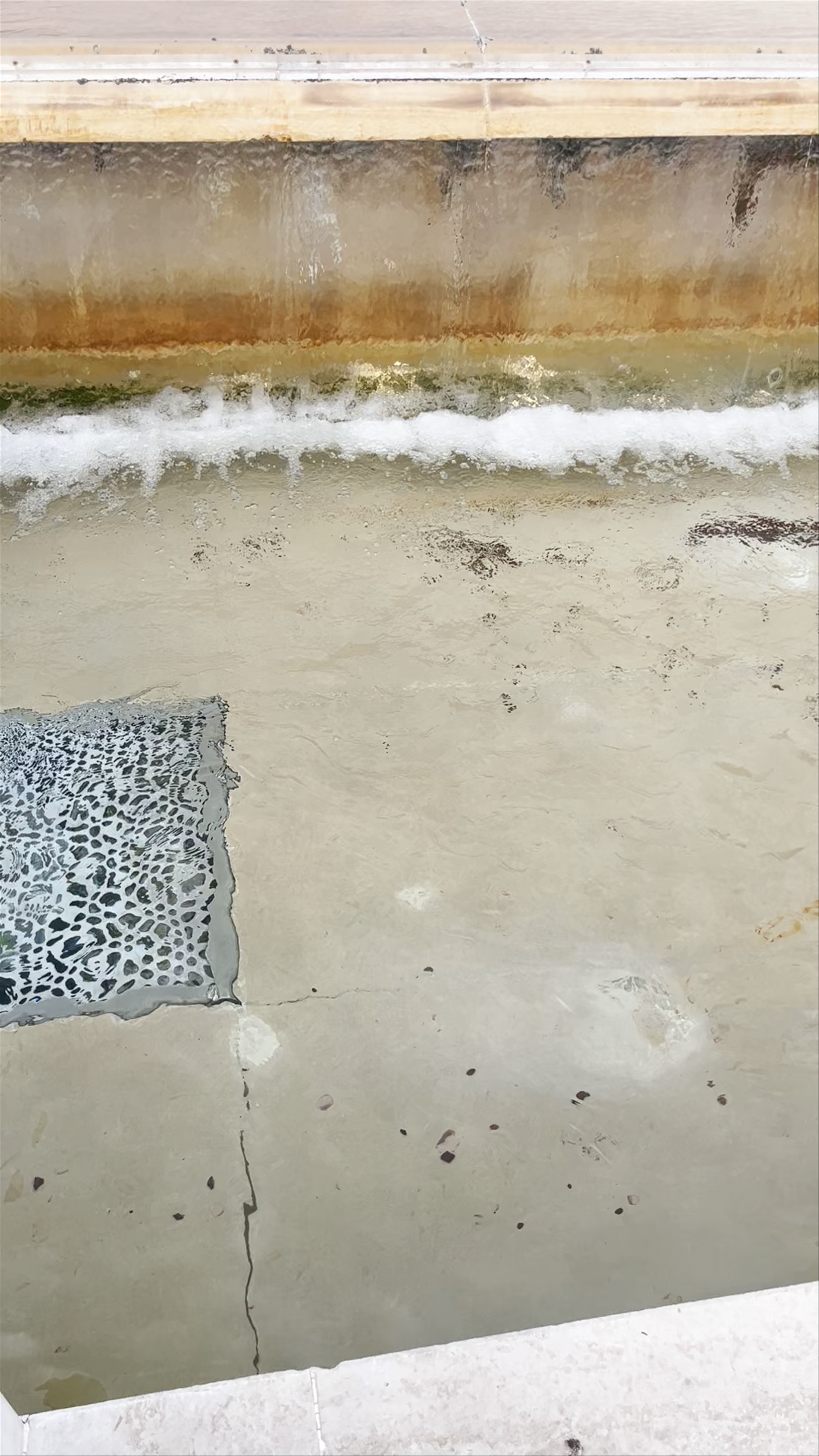 Fontana di Alberto Viani Nudo at Piazza Erminio Ferretto, Venice