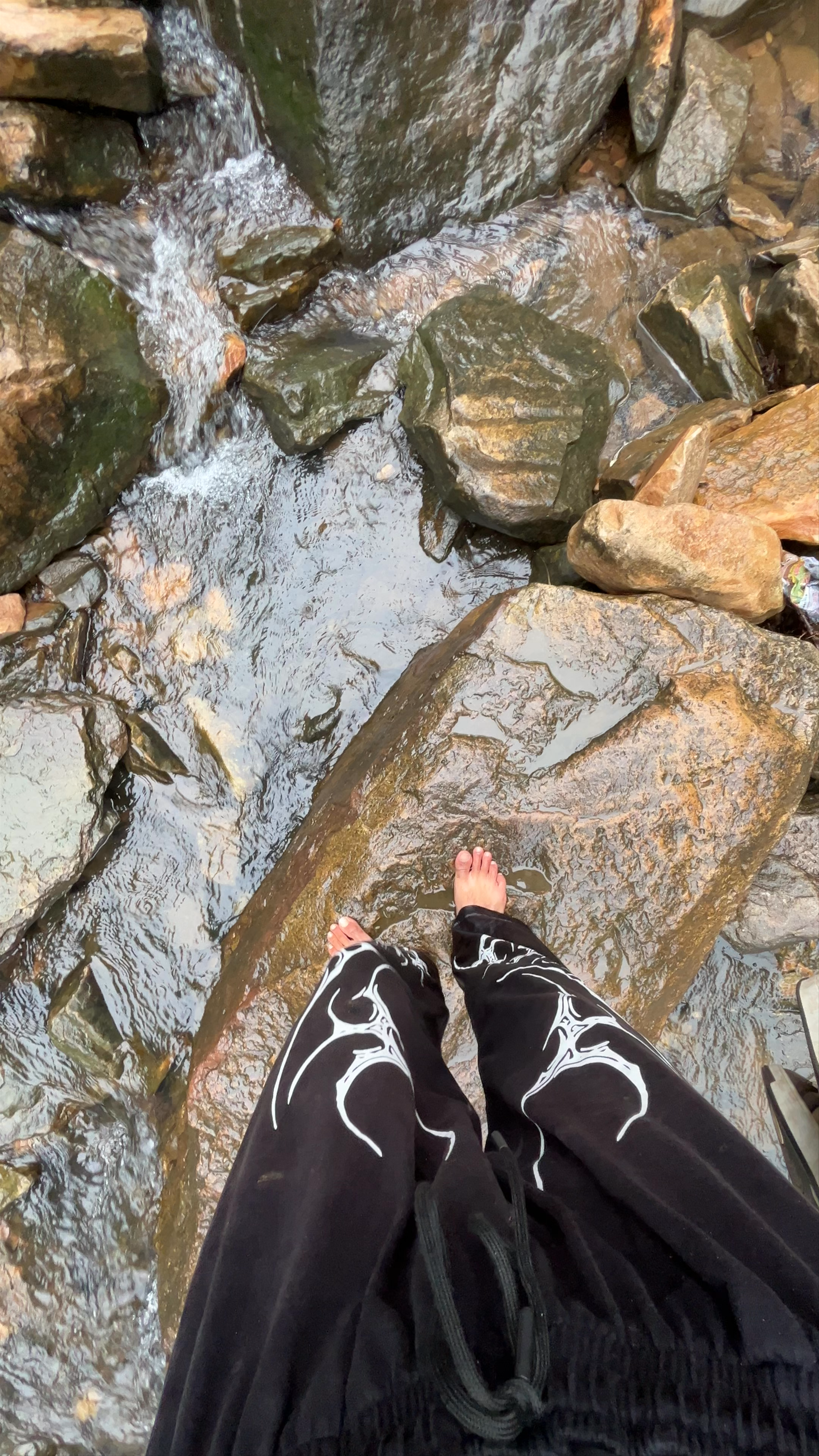 Jaora waterfall (Ajru)