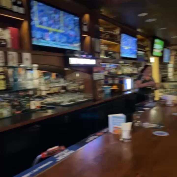 LUCKY BEAVER BAR & BURGER - Updated June 2026 - 1234 Photos & 927 ...