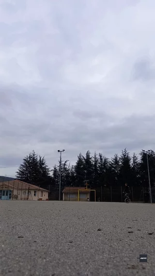 riu submission: Outflip - blind inflip - blind outflip - inflip 