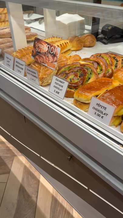 Laurent Dheilly - Bakeries Near Me - Paris, 75
