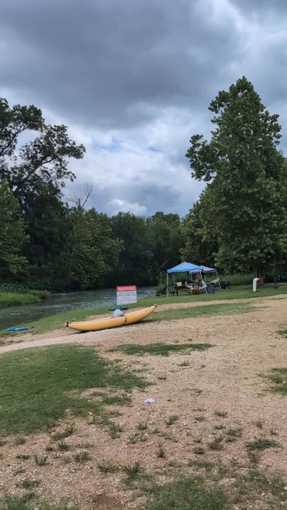 Son's River Ranch - Campgrounds Near Me - Kingsbury, Texas