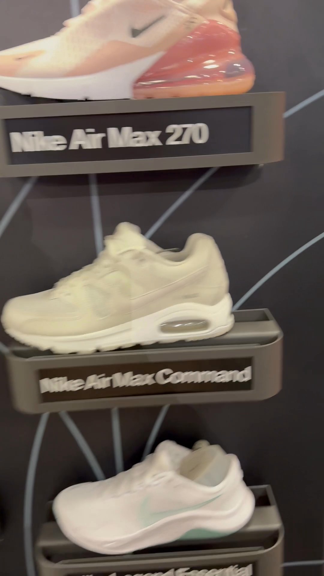 clinton outlet nike store