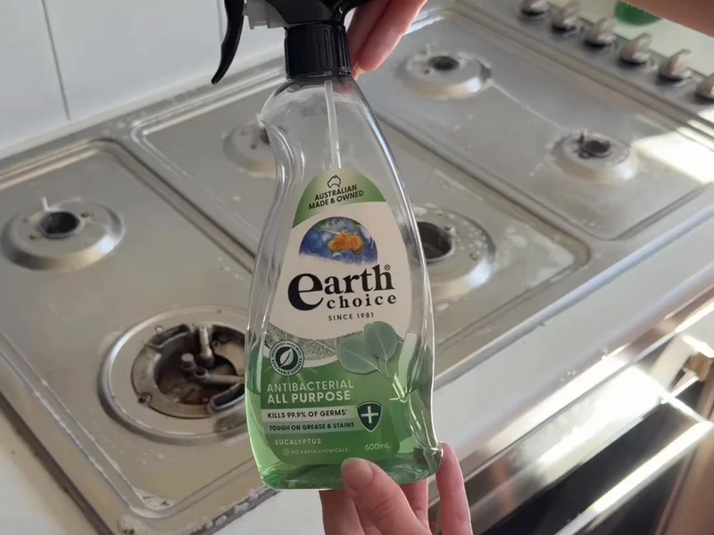 Clean stovetop