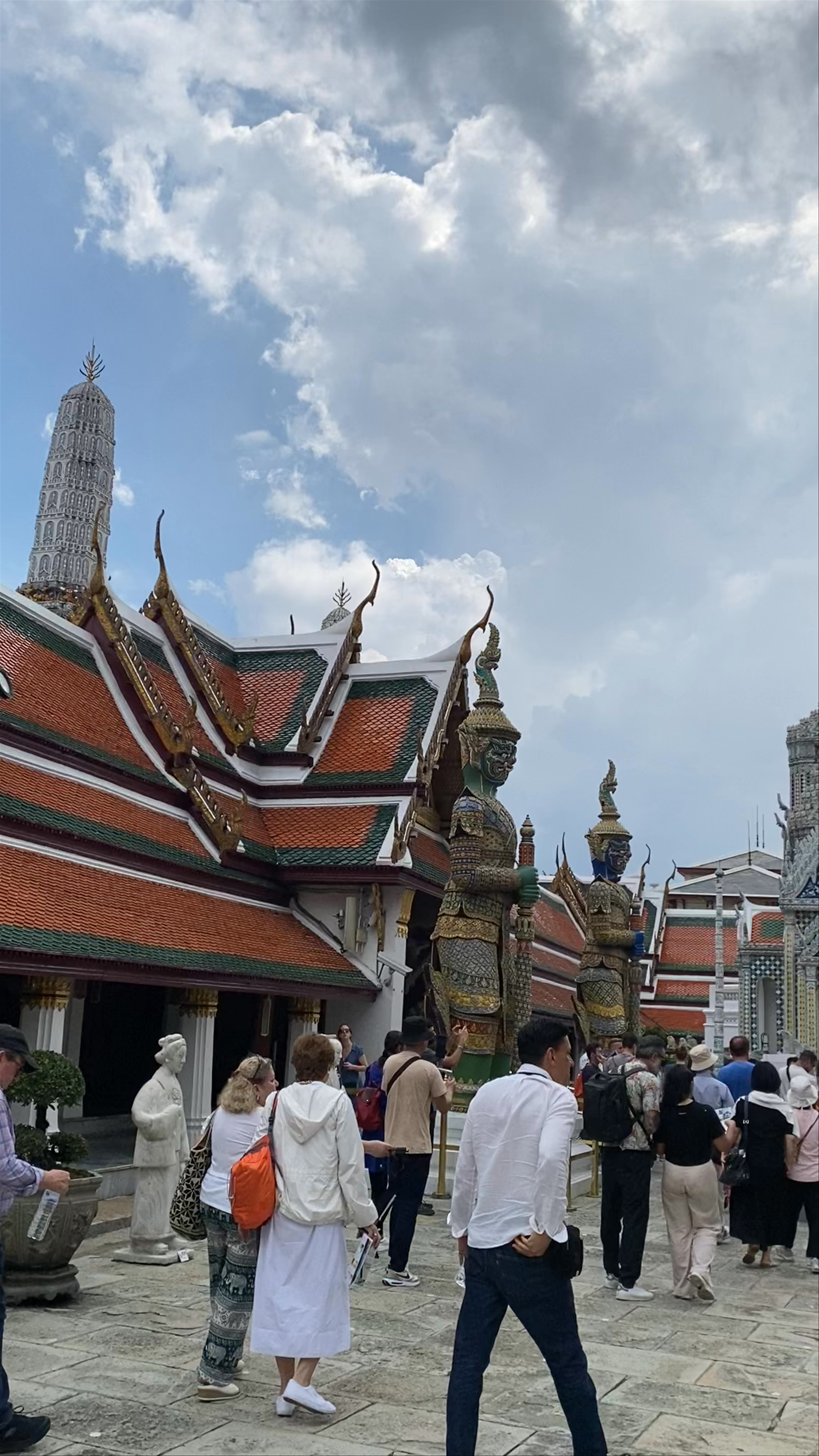 Wat Arun Ratchawararam Ratchawaramahawihan