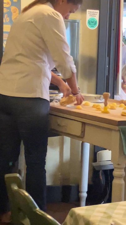 Ponte e Parione - The owner making fresh pasta! - Pizza Near Me - Rome, RM