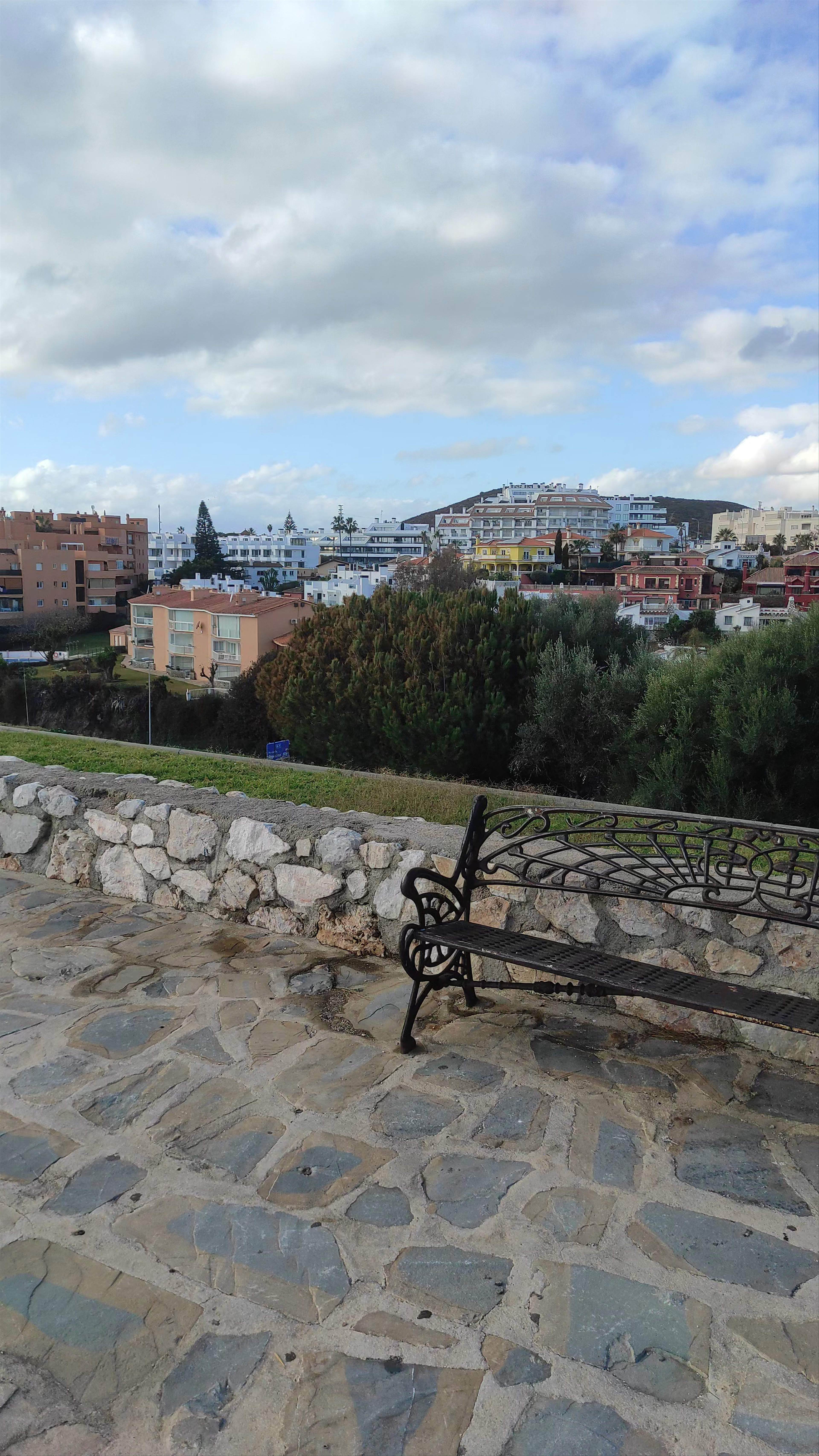 Scenic Coastal Views and Historic Charm at Parque del Castillo, Fuengirola