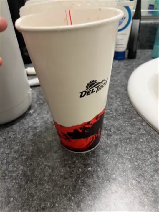 Del Taco - Took a few sips after ordering felt something floating in my drink. Dumped it to find hair and paper in it. I'm afraid to eat my left overs - Mexican Near Me - Redlands, California