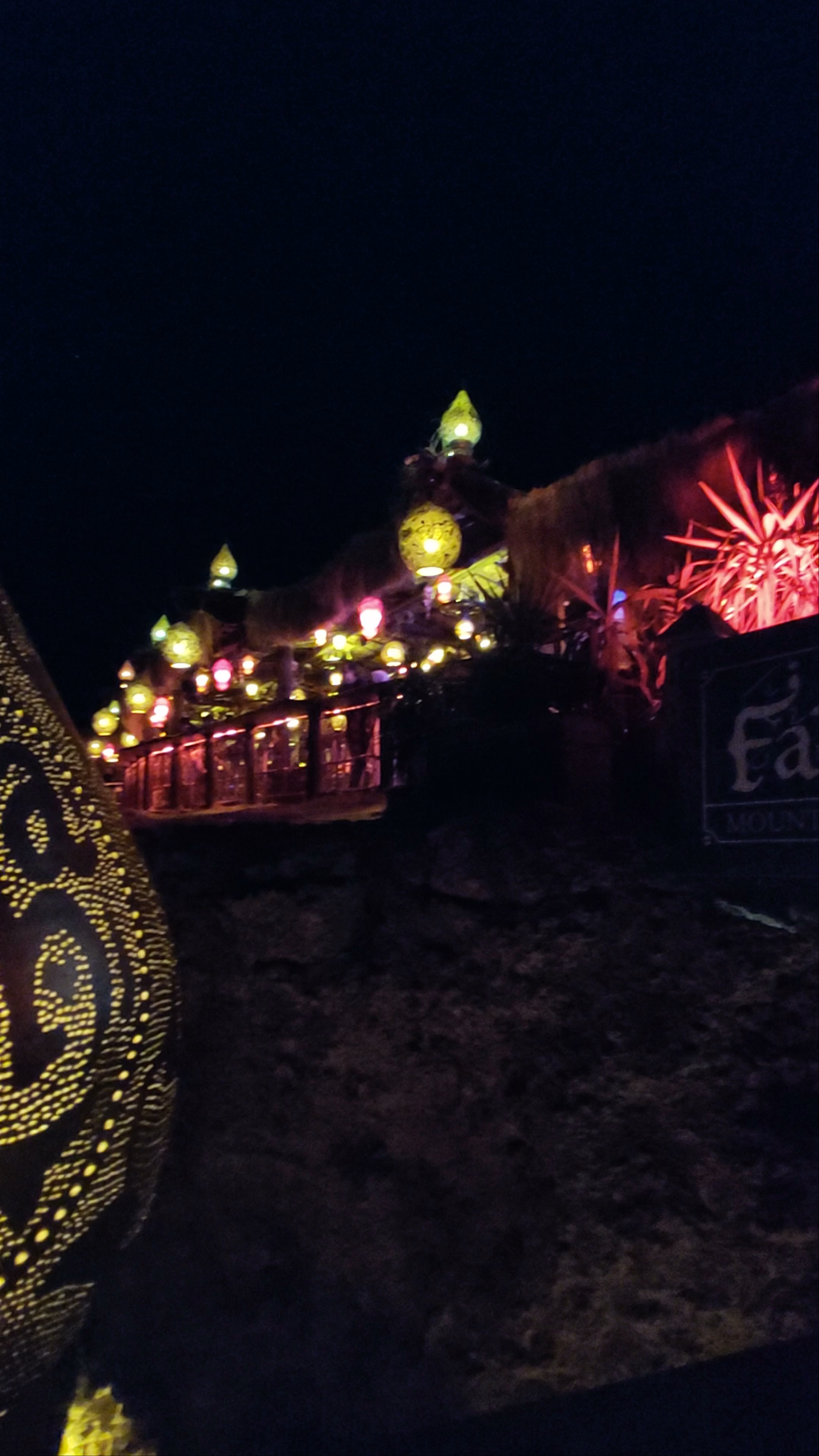 Farsha beach lounge