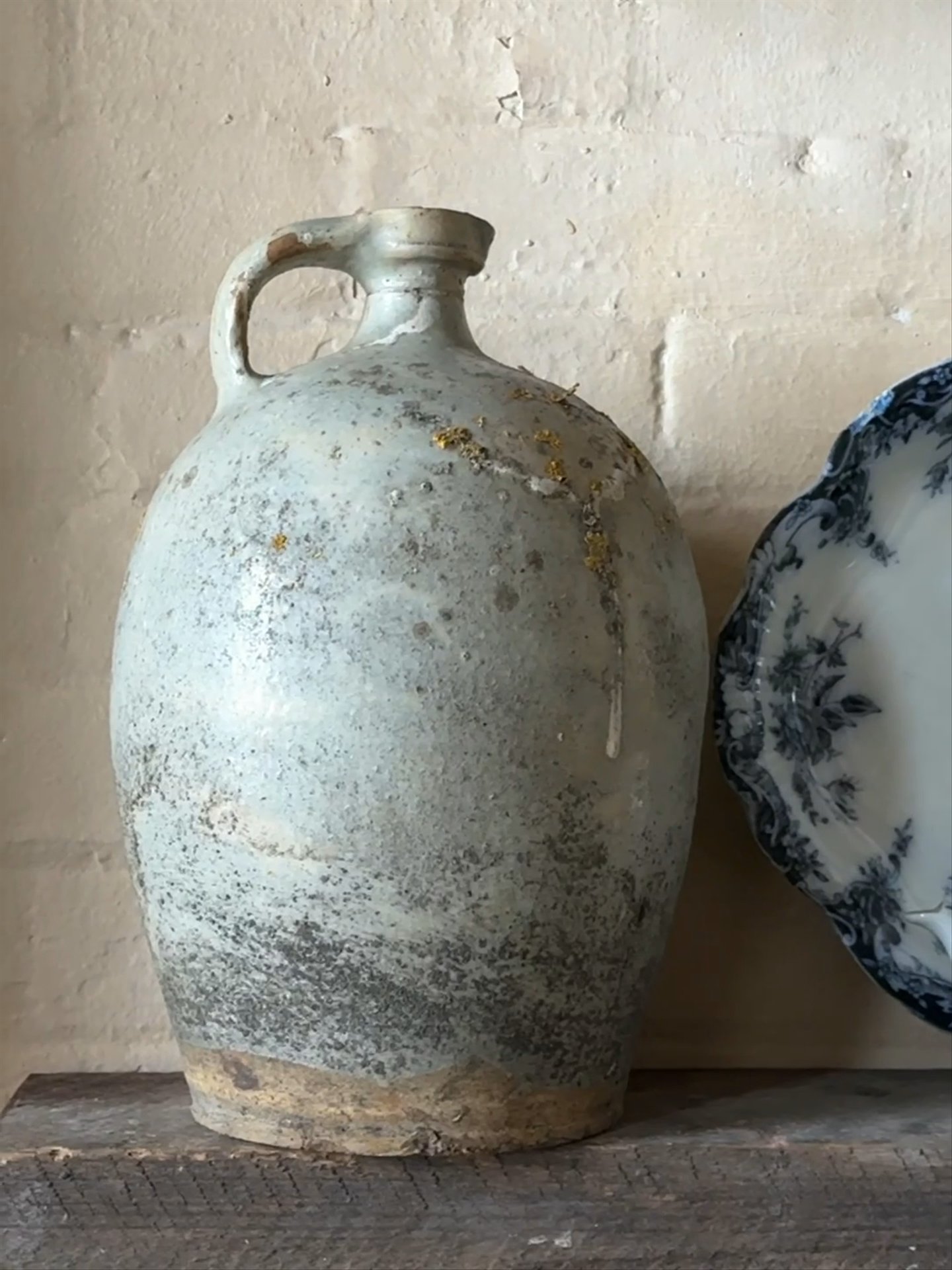 French Pinch Neck Vessel