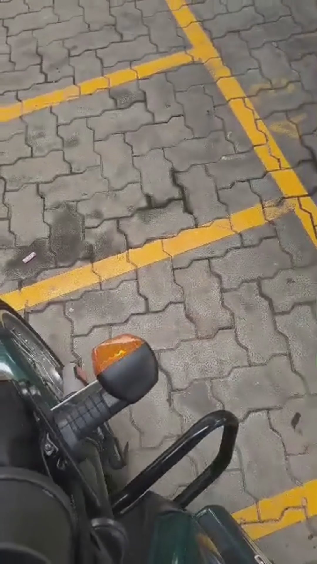 Walk-around video thumbnail