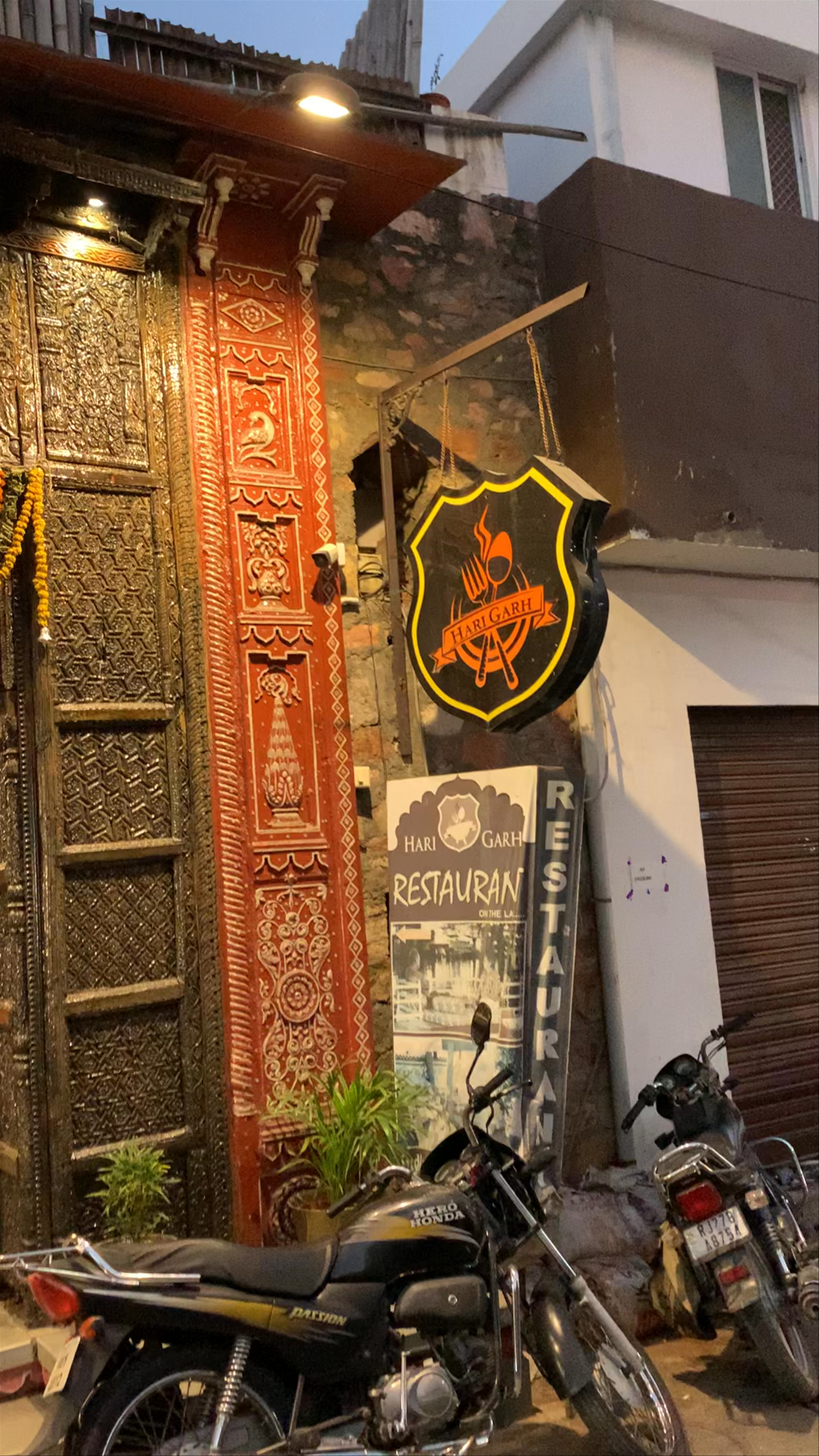 Evening Walk Through Restaurant Harigarh, Udaipur