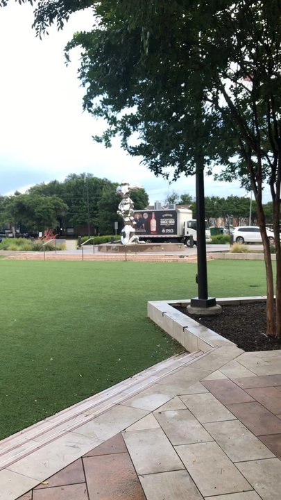 Hillcrest Village Green - Parks Near Me - Dallas, Texas