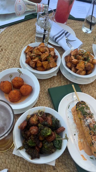 Greenhouse Kitchen + Bar - Cocktail Bars Near Me - Vienna, Virginia