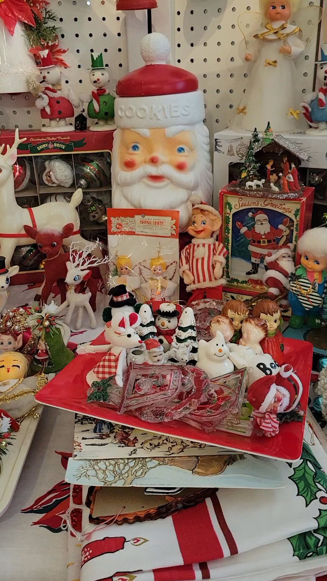 Whatnot   VINTAGE CHRISTMAS & VINTAGE CHRISTMAS CRAFTING Livestream By