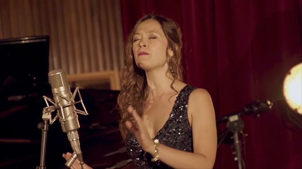 Silver Moon Jazz Band - Shallow - video