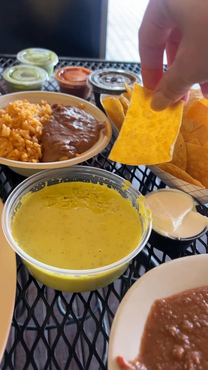 Neveria La Vallesana - Mexican Near Me - St. Louis, Missouri