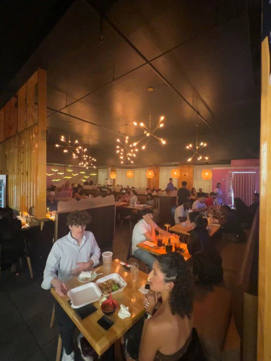 Akasaka sushi - Vibe - Korean Near Me - Orlando, Florida