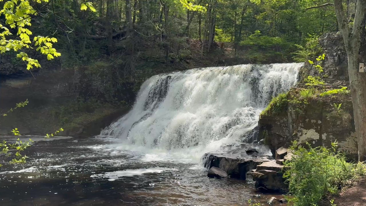 Wadsworth Falls State Park - Wadsworth Falls video - Hiking Near Me - Middletown, Connecticut