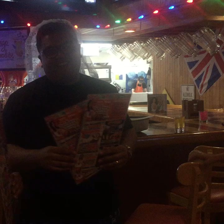 Hooters - Honeymoon shots - American Near Me - Cancún, ROO