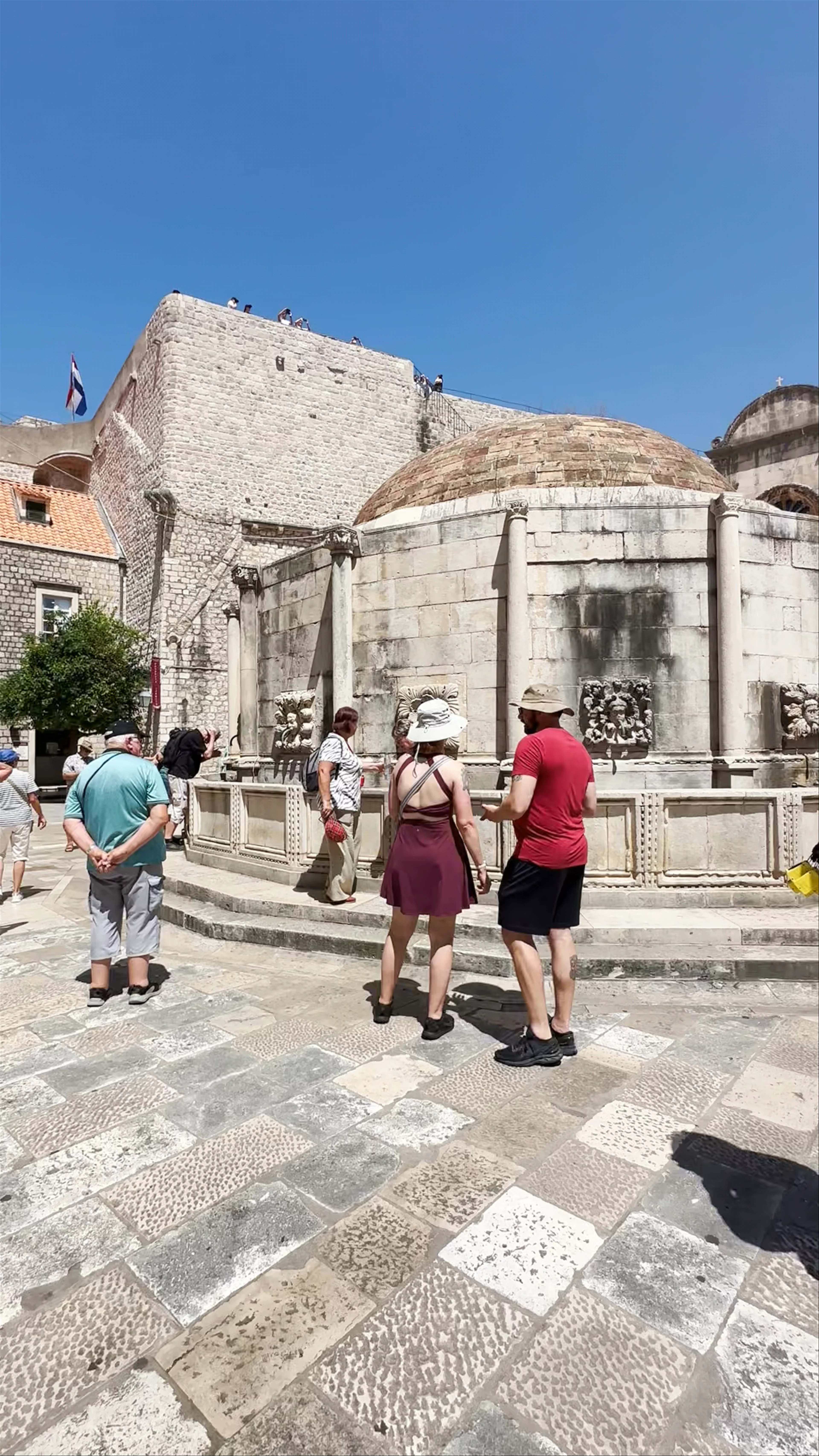 Onofrio's Large Fountain